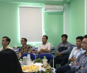 Eatting With all Staff
